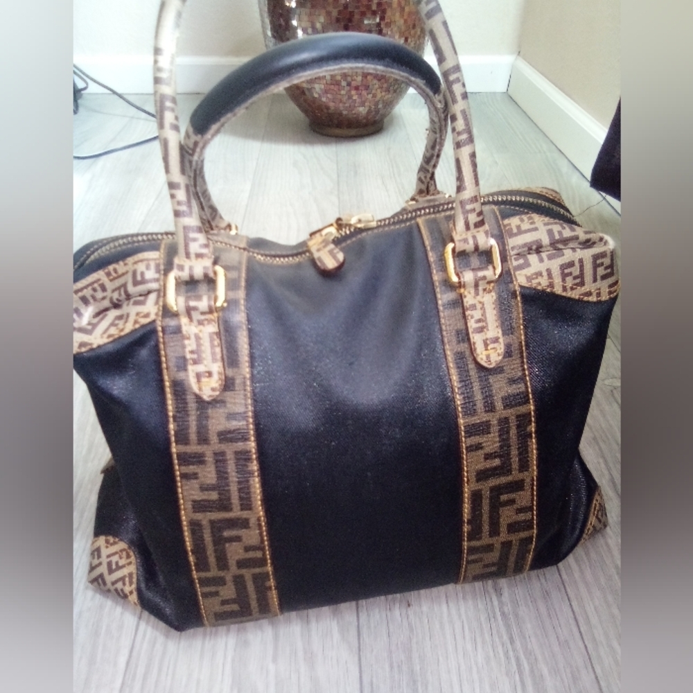Fendi Black and Brown Shoulder Bag